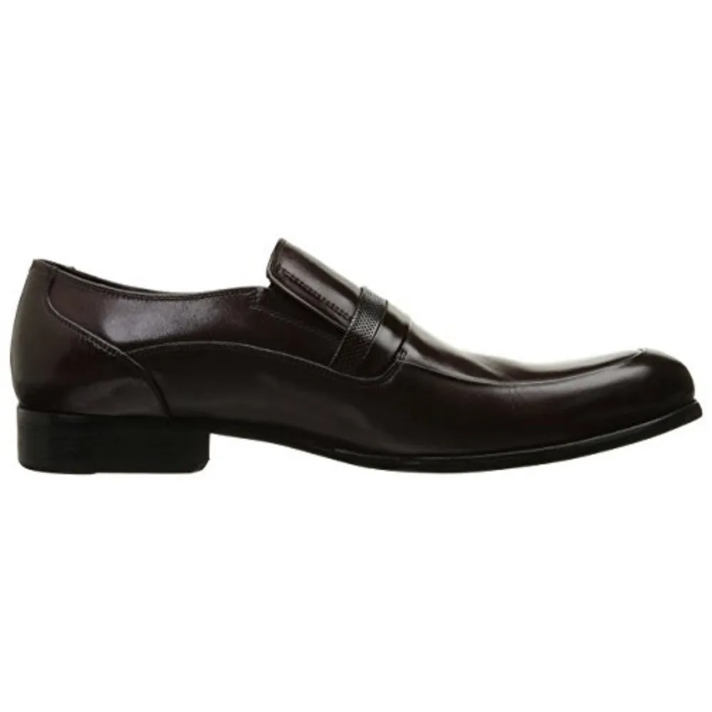 Chief of State Bordeaux Kenneth Cole