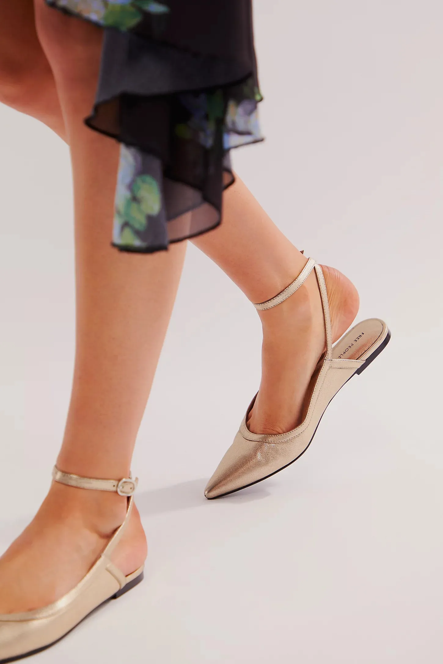 Jules Point Flat - Gold