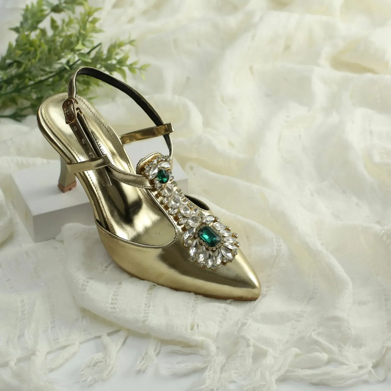 MANOLO FANCY BRIDAL HEELS