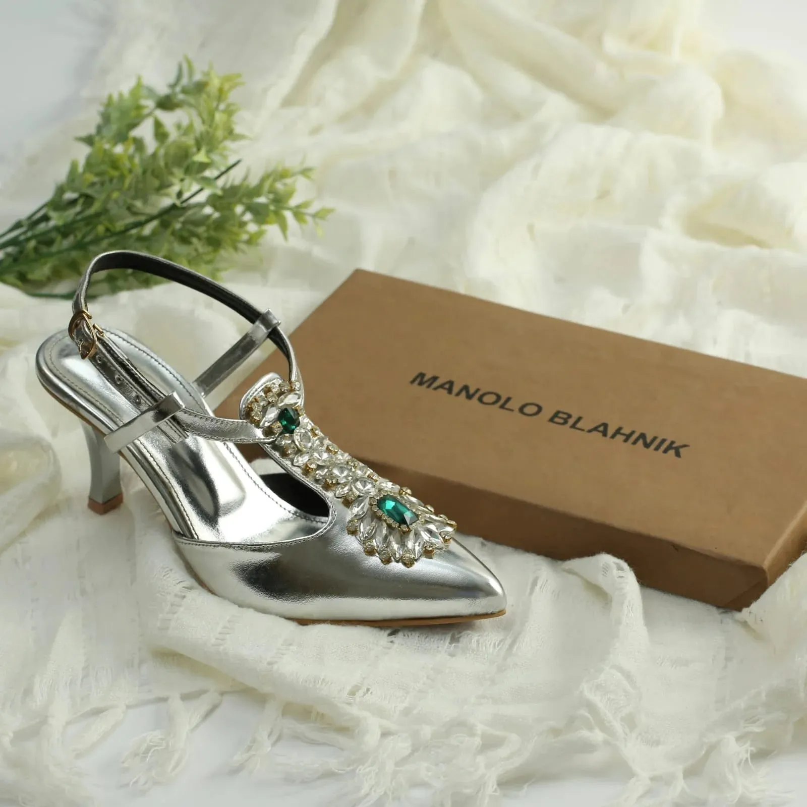 MANOLO FANCY BRIDAL HEELS